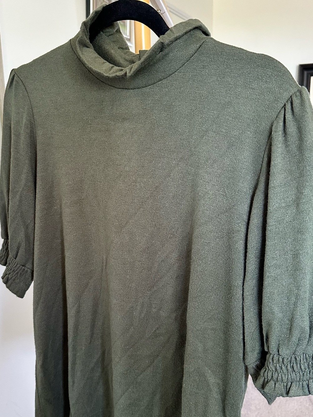 Women's Soft Olive Green short sleeve sweater - size M